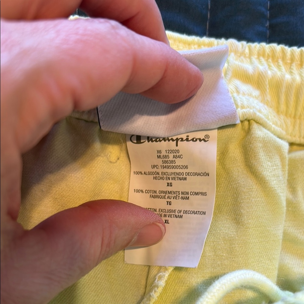 Champion Shorts XL - Picture 4 of 5